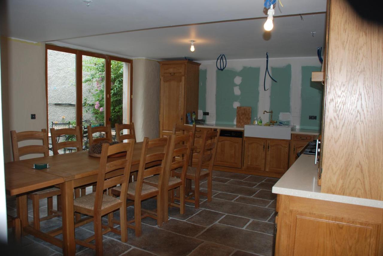 La Petite Maison Des Montagnes ลูซ-แซ็ง-โซเวอร์ ภายนอก รูปภาพ
