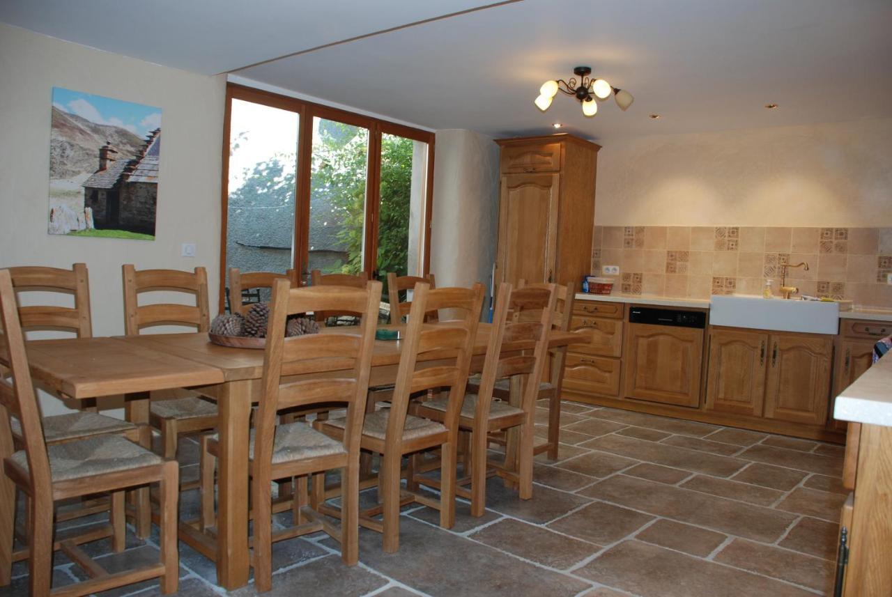 La Petite Maison Des Montagnes ลูซ-แซ็ง-โซเวอร์ ภายนอก รูปภาพ