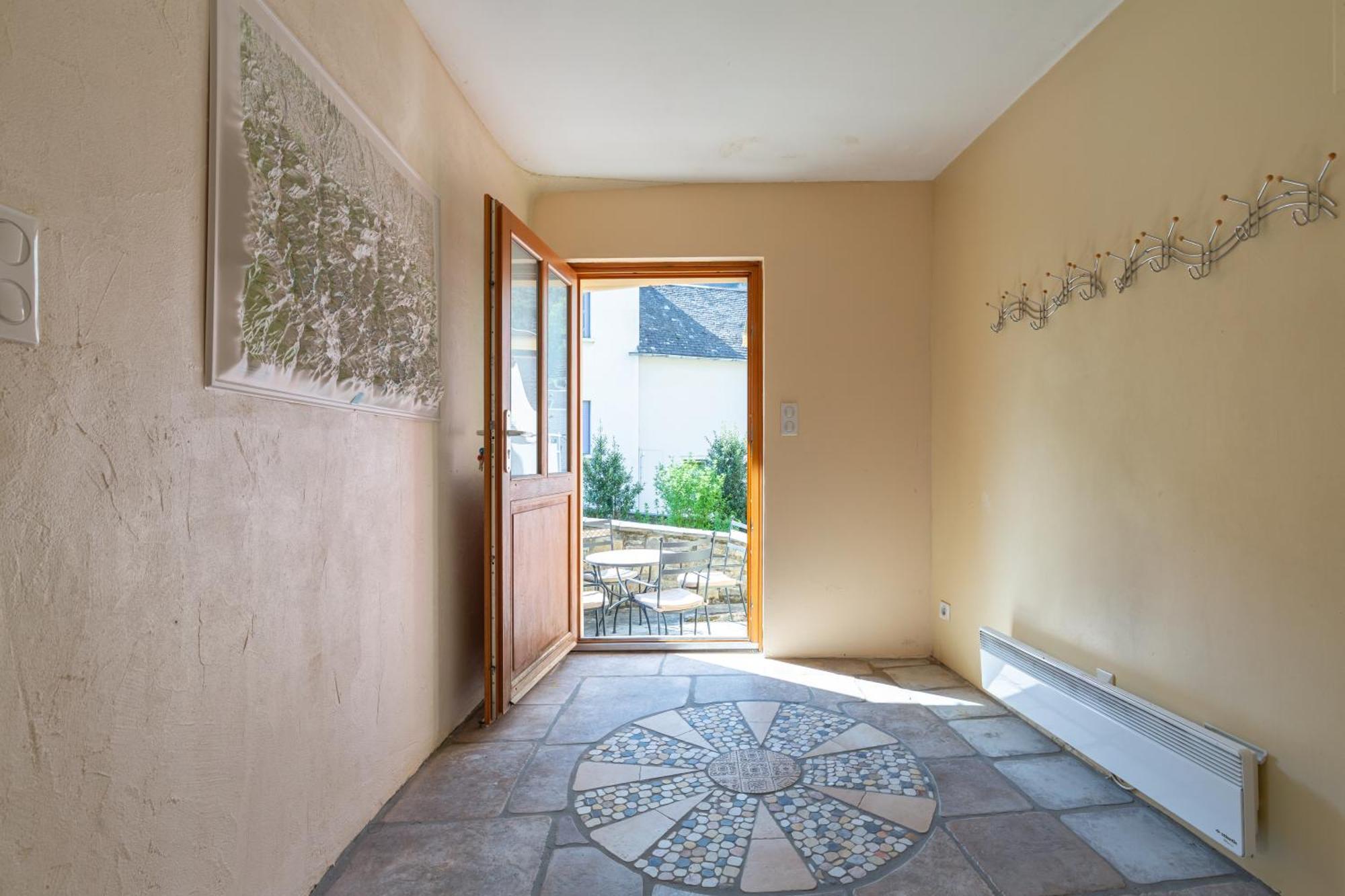 La Petite Maison Des Montagnes ลูซ-แซ็ง-โซเวอร์ ภายนอก รูปภาพ