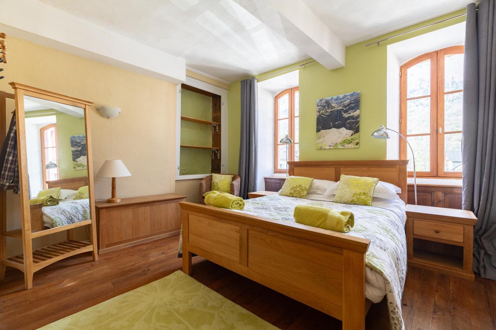 La Petite Maison Des Montagnes ลูซ-แซ็ง-โซเวอร์ ภายนอก รูปภาพ