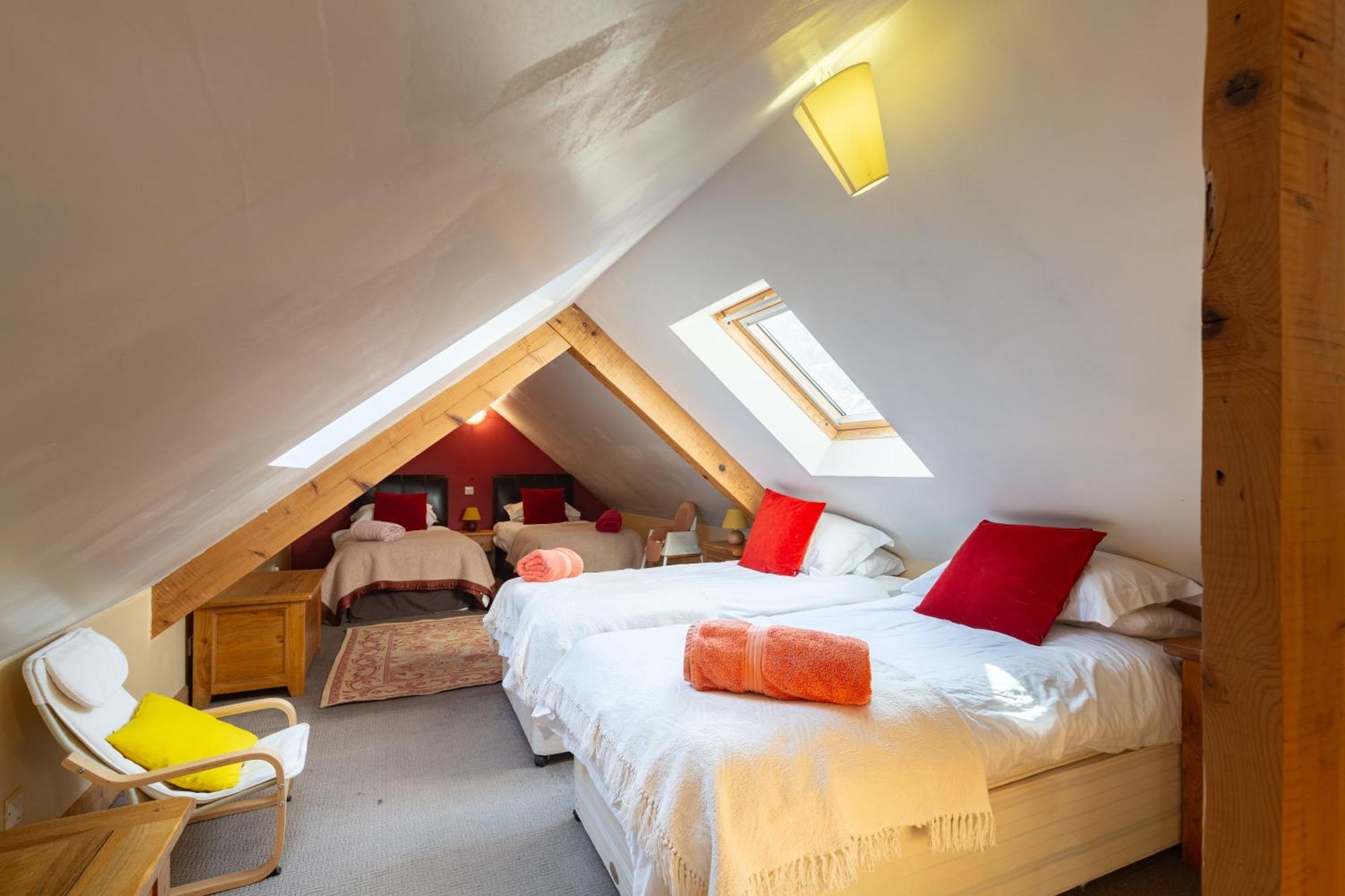 La Petite Maison Des Montagnes ลูซ-แซ็ง-โซเวอร์ ภายนอก รูปภาพ