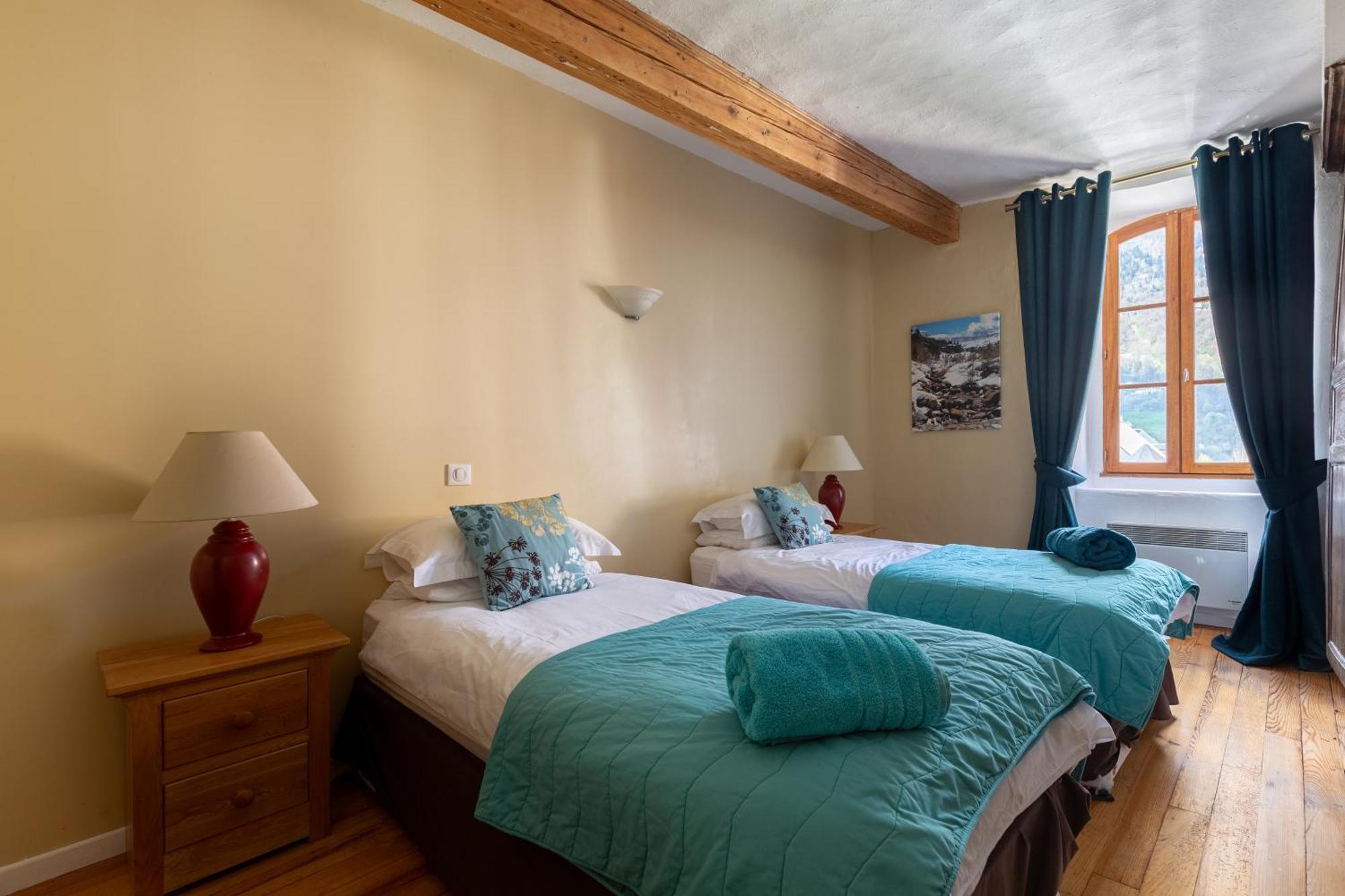 La Petite Maison Des Montagnes ลูซ-แซ็ง-โซเวอร์ ภายนอก รูปภาพ